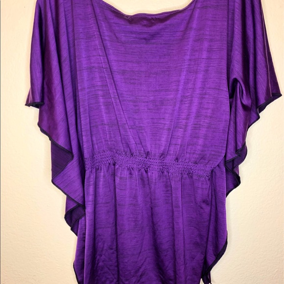 Cute Tunic/Blouse - Picture 3 of 3